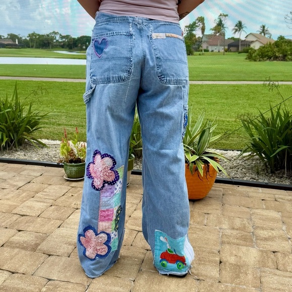 Artfully Altered Gap Carpenter jeans hand embroidered flowers butterflies Medium - Picture 2 of 12